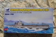 images/productimages/small/German Long Range Submarine U-BOAT Type IXC U-505 Bronco NB5010 doos.jpg